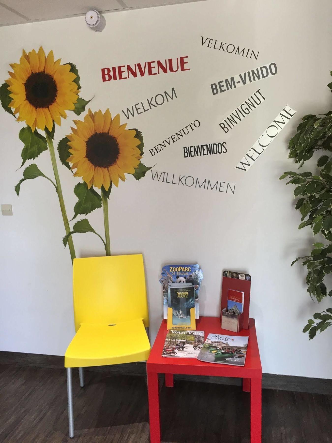 Kyriad Direct Est Hotel Chartres